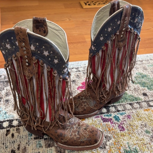 Brown and Red Fringed Heeled Boots Perfect for the 4th of July! Size 6/6.5 - Picture 2 of 7